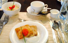 Home Cafe Peterhof餐厅图片