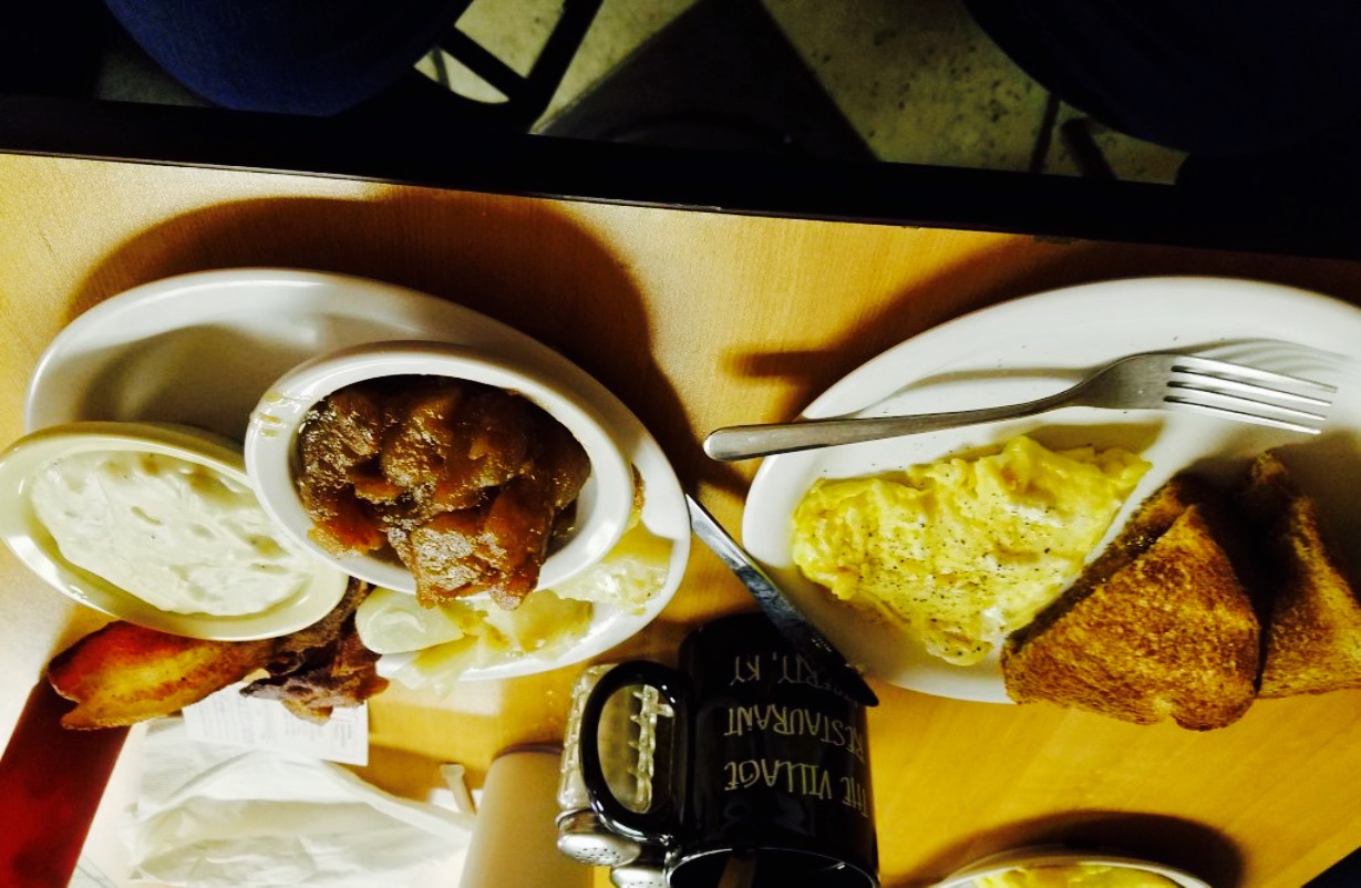 Village Restaurant餐厅图片