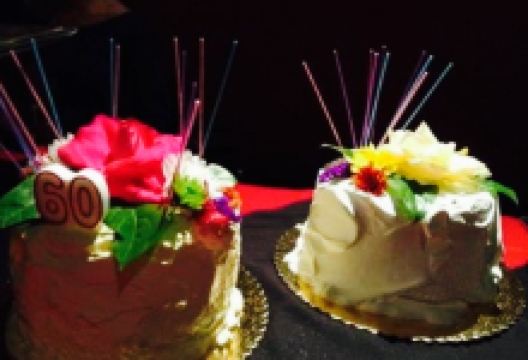 Raspberries N' Creme美食图片