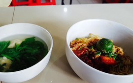 Lo Mie Taksam  