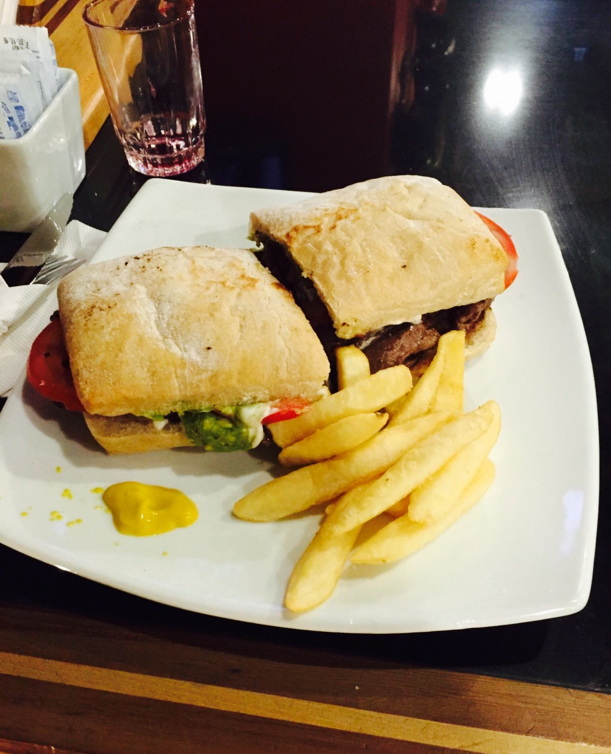 La Brujula Del Cuerpo餐厅图片