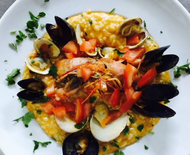 Yalos Seafood Restaurant餐厅图片