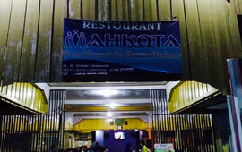 Mahkota Seafood and Ikan Bakar