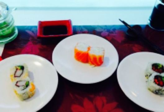 Sushi Bateau美食图片