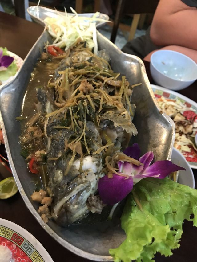 Song Pee Nong 2