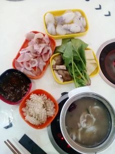 红满家捞派自助火锅(扎基中路店)-拉萨-还在路上的人