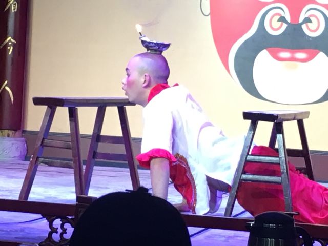 가이완얼∙리위안차관(개완아·이원다관, 쓰촨 전통극 변검 공연장)