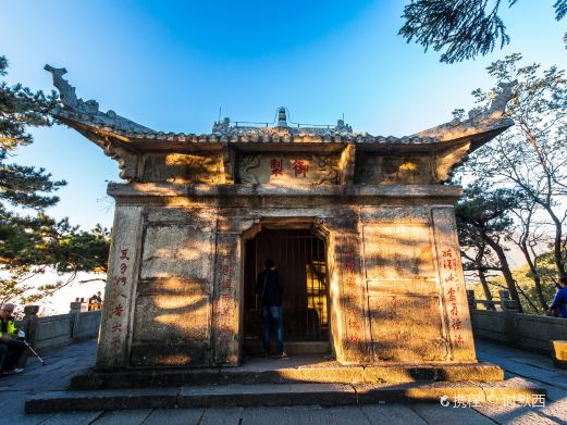 庐山国家级旅游风景名胜区-御碑亭