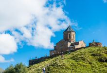 Zovuni旅游图片-格鲁吉亚Ananuri 城堡+卡兹别克山+三位一体主教座堂一日游