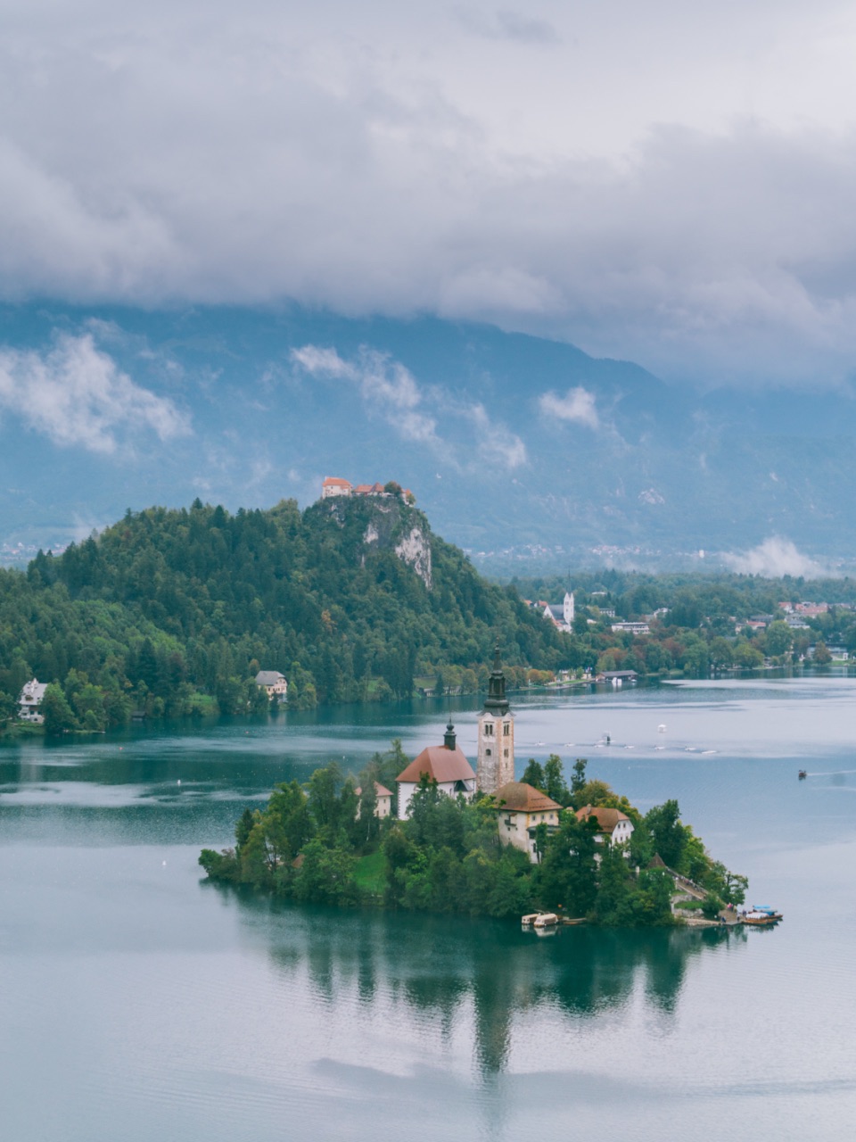 欧洲秘境-斯洛文尼亚藏着美成仙境的布莱德湖