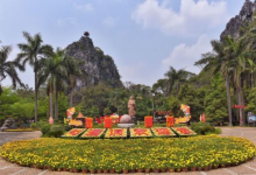 勾漏洞景点图片