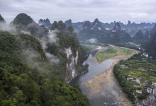 老寨山公园景点图片