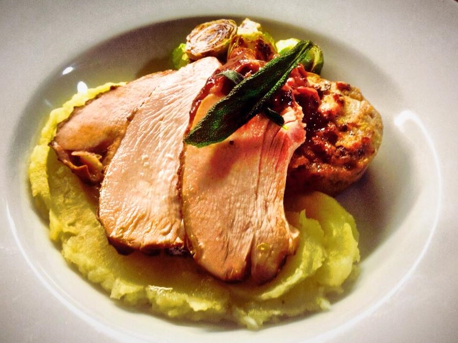 Dinette Triple Crown