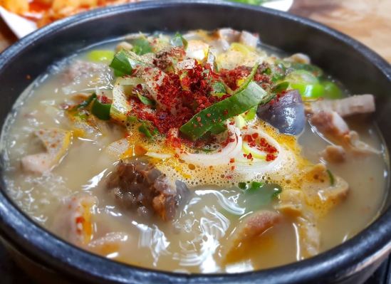 Three Way Intersection Meonji Mak Sundae Soup