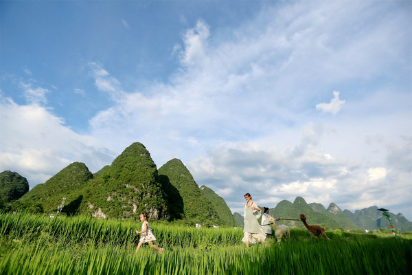 暑期亲子游，带着孩子体验桂林阳朔阅山阅水阅生活的慢旅行