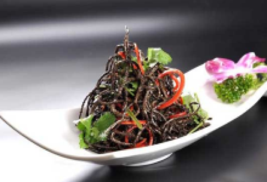 九寨沟美食图片-凉拌核桃花