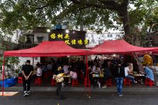 芳村榕树头叹佬鸡煲(芳村老店)-广州-毛驴卷心菜