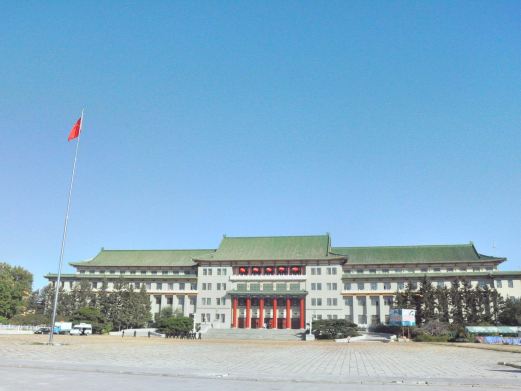 吉林大学-地质博物馆