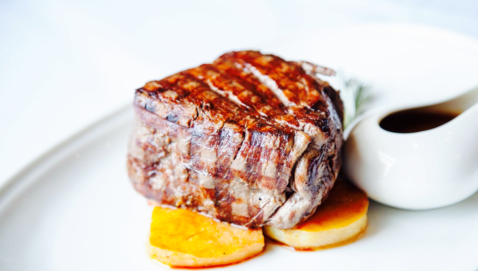 Mediterraneo Charcoal Restaurant餐厅图片