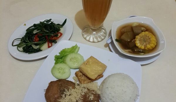 Ayam Tulang Lunak Malioboro Travel Guidebook Must Visit