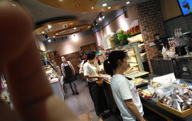 皇冠幸福里动物奶油生日蛋糕(葛店中百仓储店)
