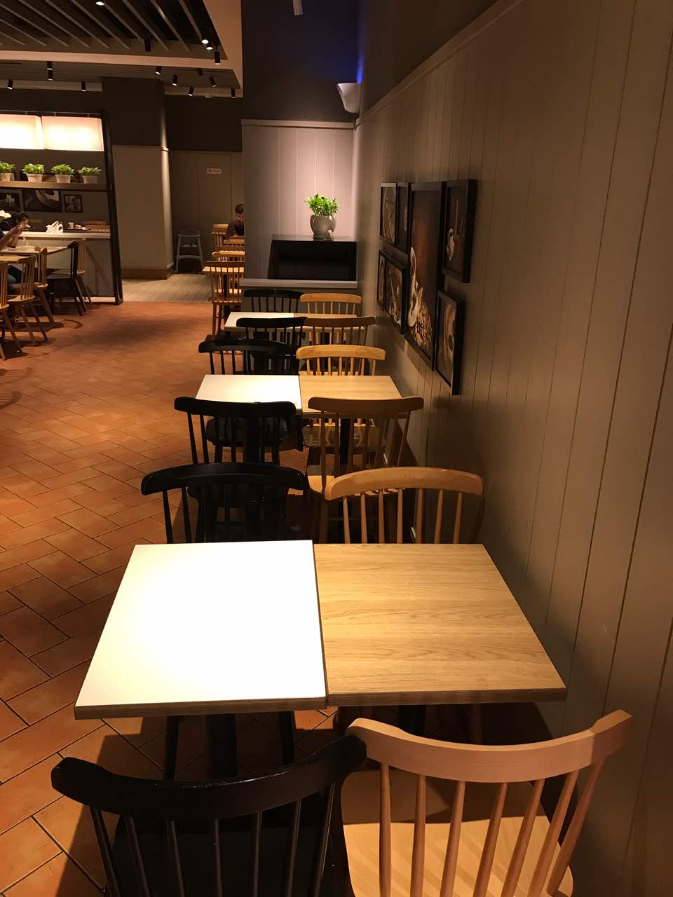 肯德基(寮步欧尚店)