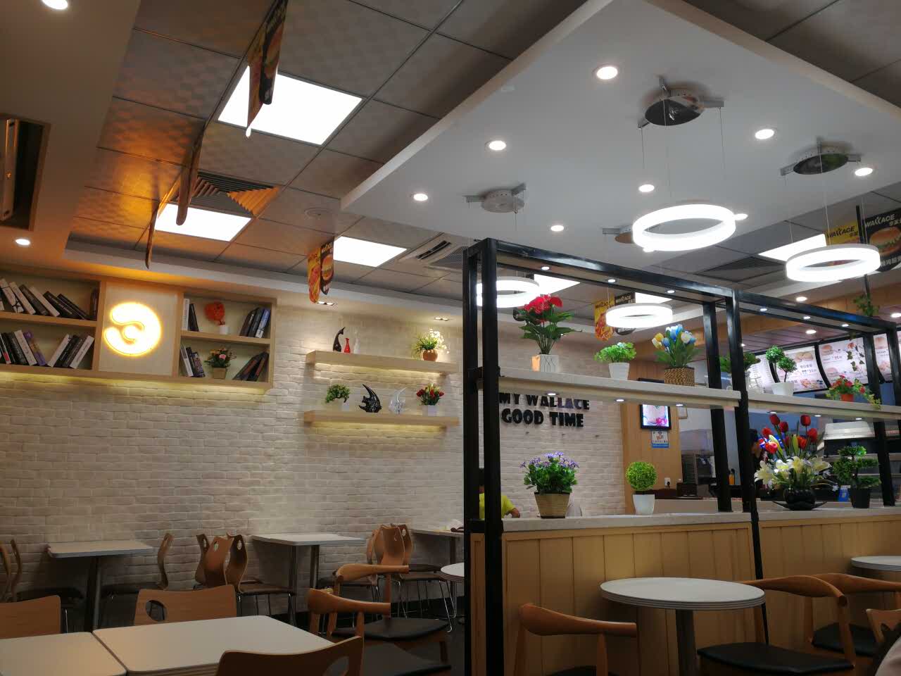 华莱士·全鸡汉堡(洪德店)餐厅图片
