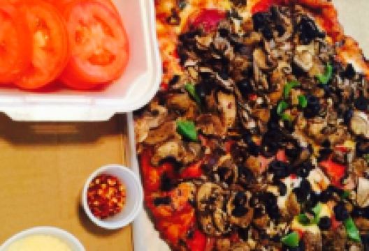 Michelangelo's Pizza美食图片