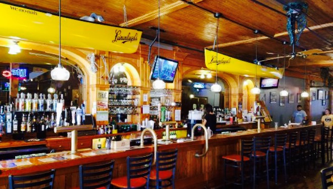 River House Bar & Grill