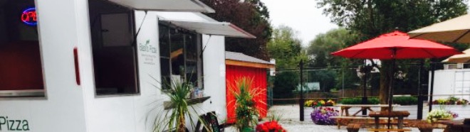 Basil's Pizza餐厅图片