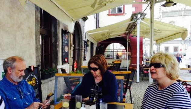 Budvarka U Zlatého lva餐厅图片