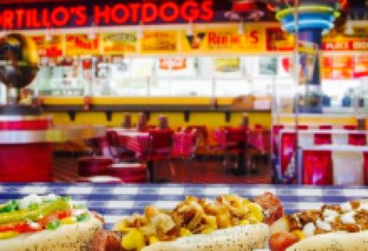 Portillo's Hot Dogs美食图片