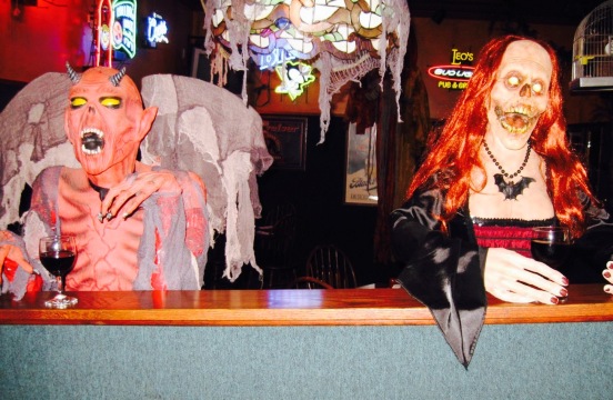 Leo's Pub and Grille