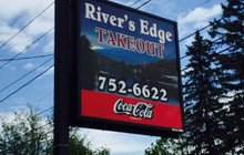 Rivers Edge Takeout餐厅图片