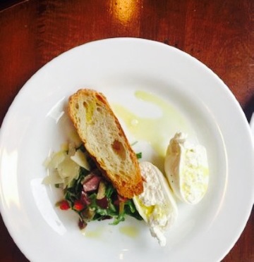 MacArthur's Riverview Restaurant餐厅图片