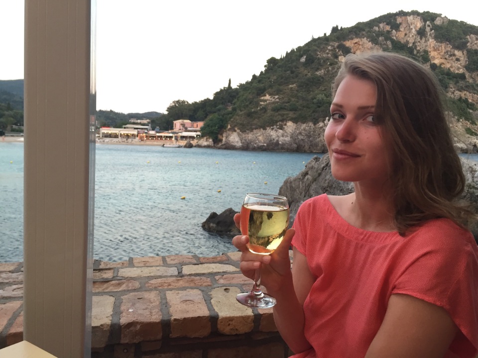 Vrachos Palaiokastritsa餐厅图片