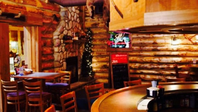 Mackinaw's Grill & Spirits餐厅图片