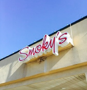Smokey's BBQ Restaurant餐厅图片