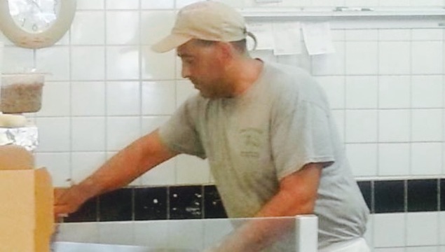 Charlie's Pizza Restaurant & Pub