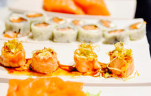 Izzô Sushi Bar餐厅图片