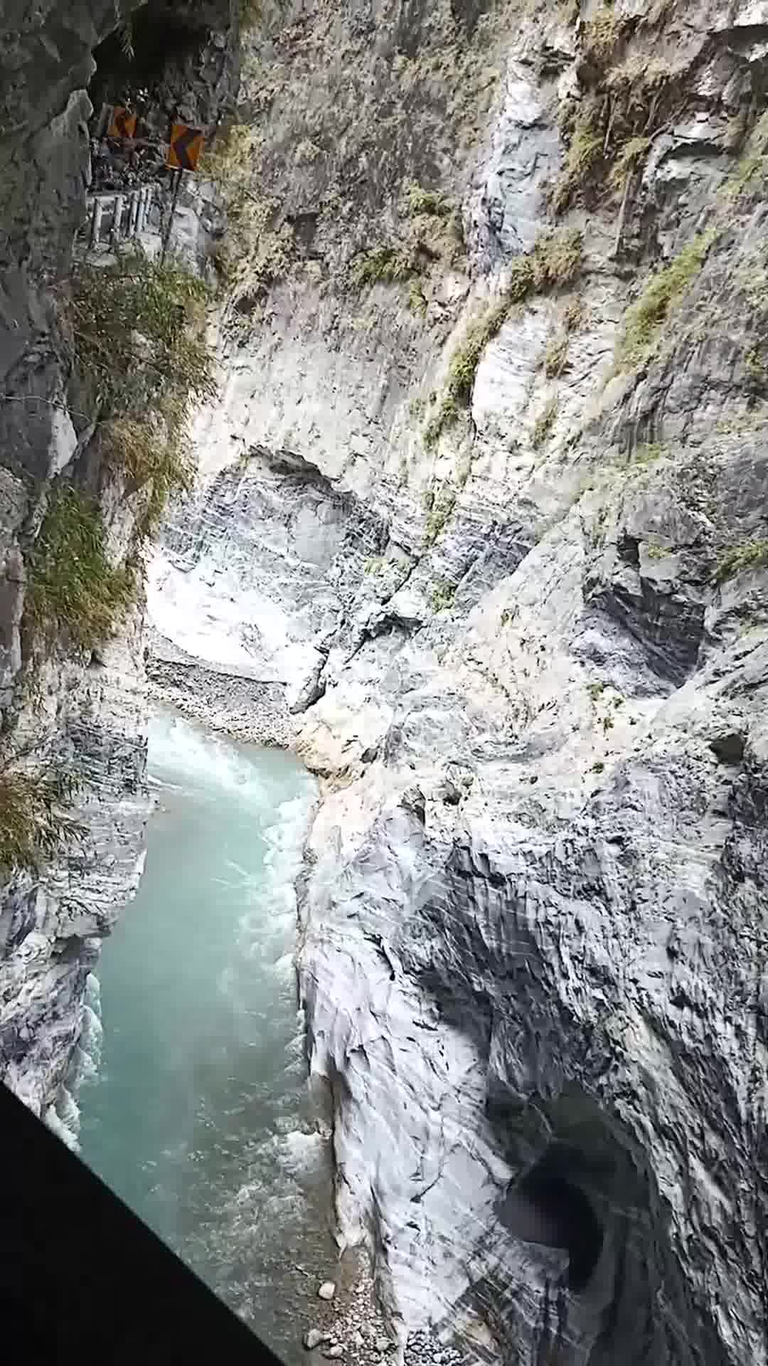 太鲁阁九曲洞