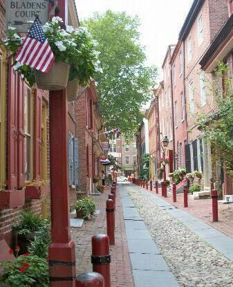 Elfreth's Alley
