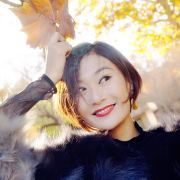 半透明的玻璃樽