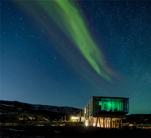 瑞典大型城市基律纳处于北极圈内，著名的全球欣赏极光地区——阿比斯库国家公园就在此。冬季的游客可以在毫