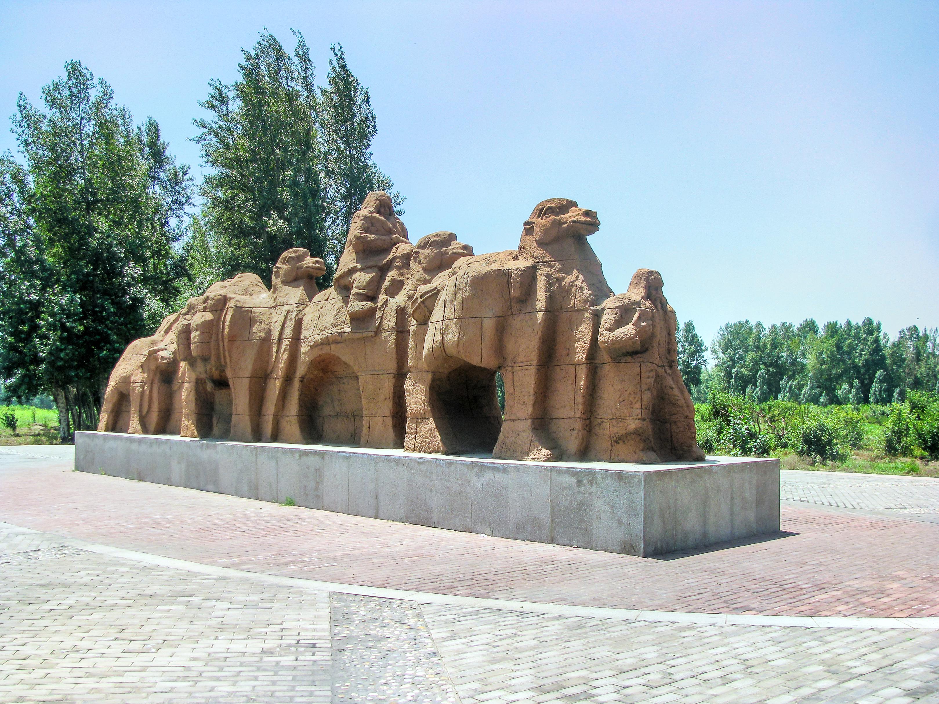 2-Day Tumed Right Banner Tour: The historical charm of Mei Dai Zhao, the grandeur of Yellow River Bridge