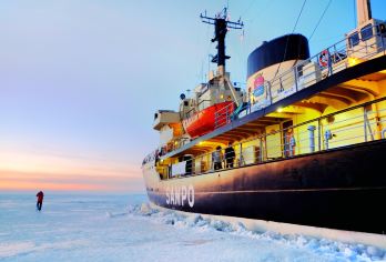 芬兰罗瓦涅米+凯米+凯米教堂+冰雪城堡一中文包车/上门接送【芬兰不可错过的别样体验】