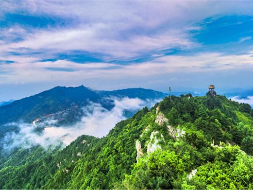 抱犊寨