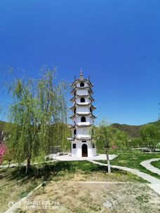 岫岩水巷风景区-岫岩-可爱的燕子姐