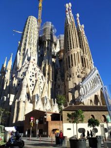 圣家族大教堂-巴塞罗那-貓貓達