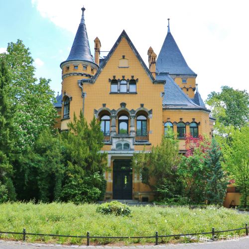 Liebermann Villa Am Wannsee Attractions 风中的千纸鹤 Berlin